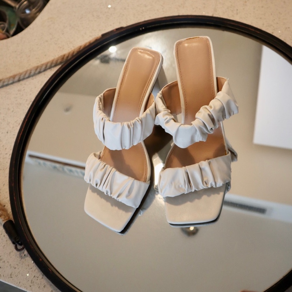 White Mule Heals